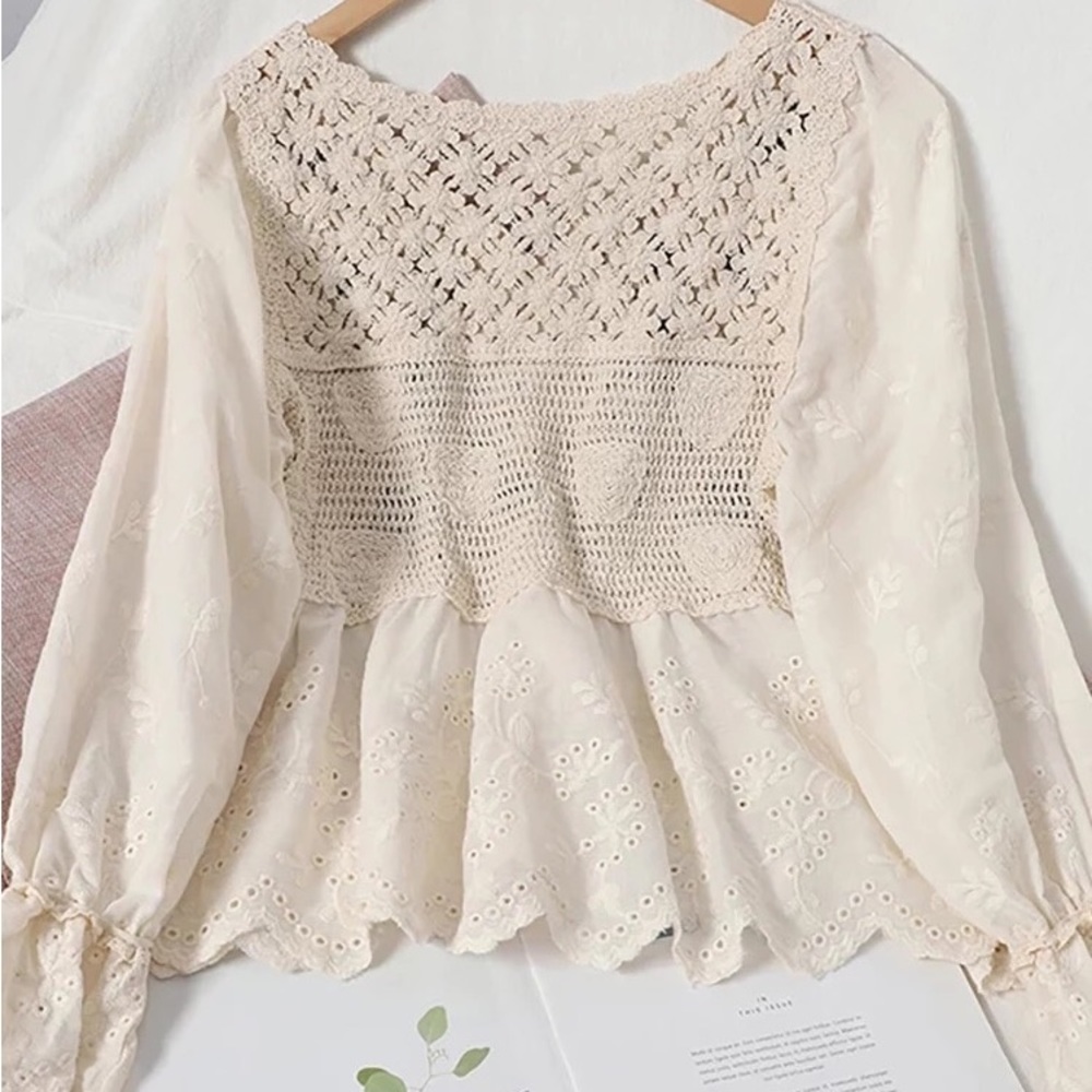 Elegant Cream Crochet Blouse NWT - Picture 2 of 2